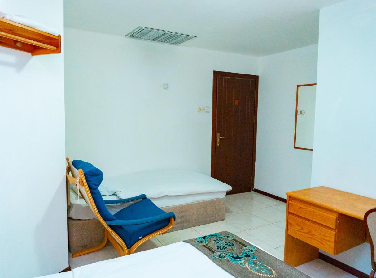 White Horse Hotel Baky Esterno foto